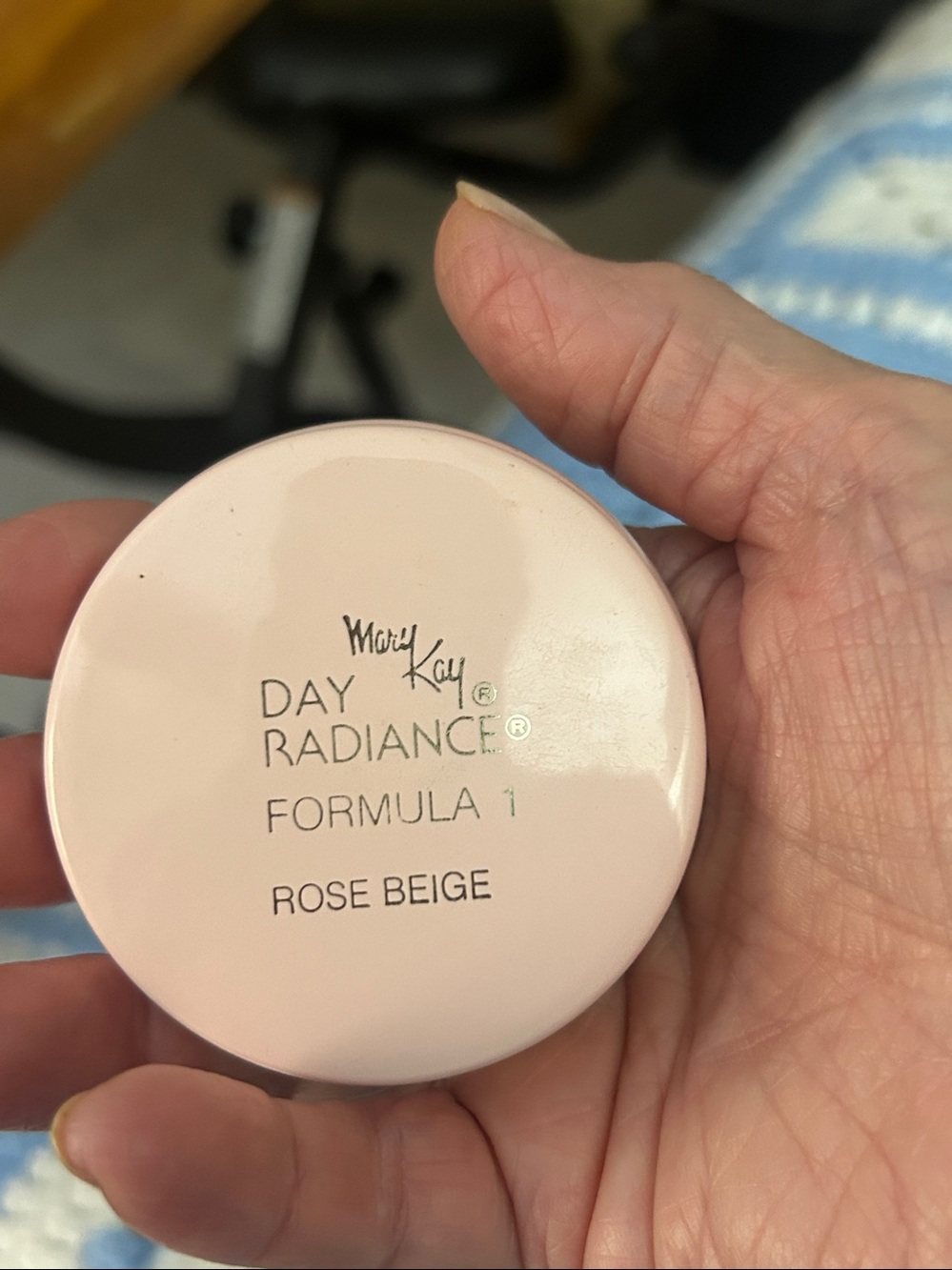 Mary Kay Day Radiance foundation Formula One in Rose Beige, new